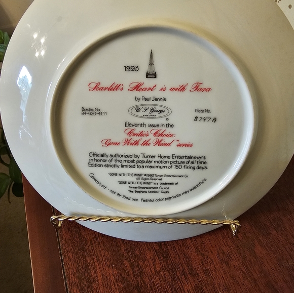 Gone with the Wind collectors plate. - Picture 2 of 2